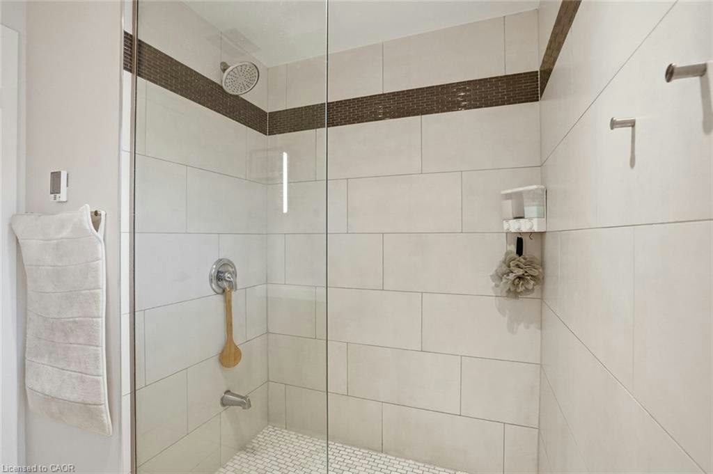 81 Thomson Drive, Hamilton, ON, L8B 0G5 - 43