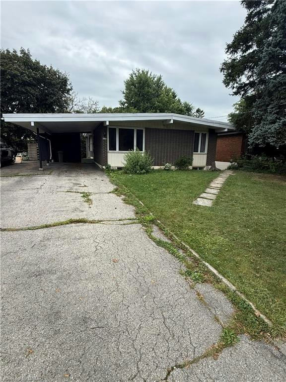 UPPER LEVEL-63 Sanatorium Road, Hamilton, ON, L9C 1Y4
