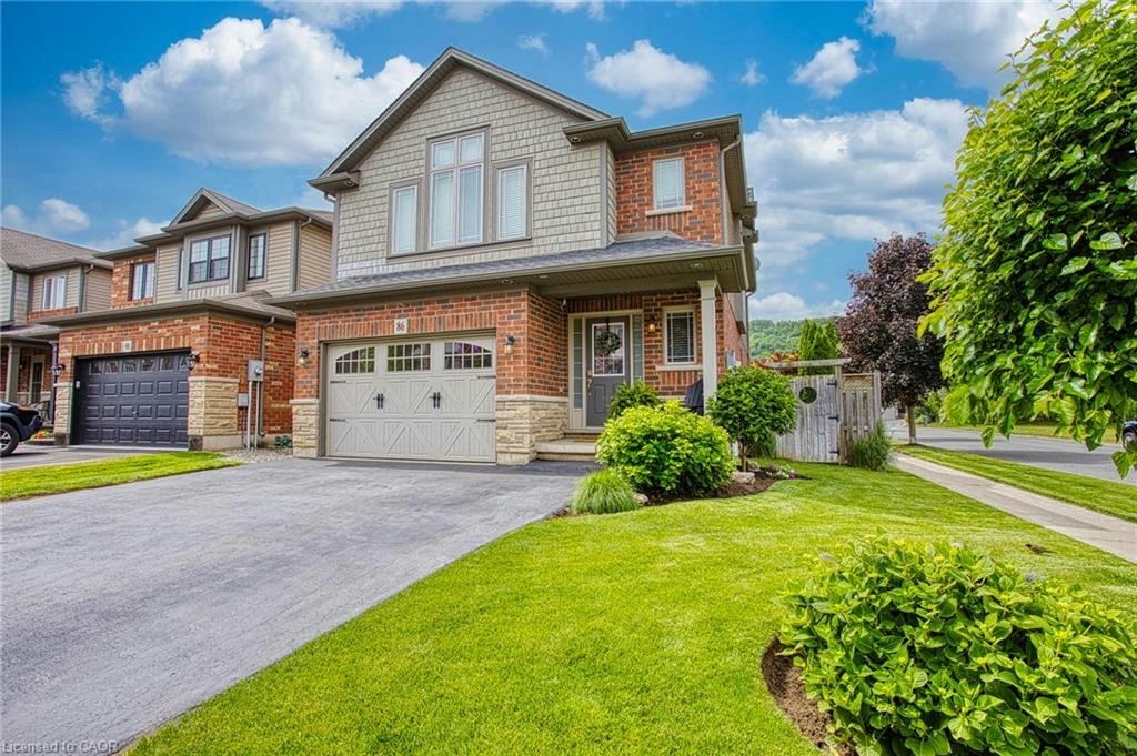 86 Willow Lane, Grimsby, ON, L3M 5P7