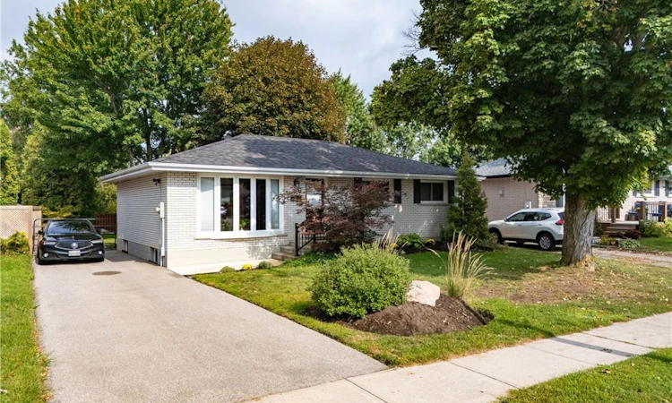 7 Cambridge Drive
