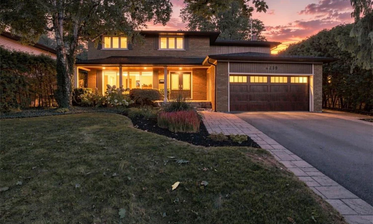 4430 Hawthorne Drive