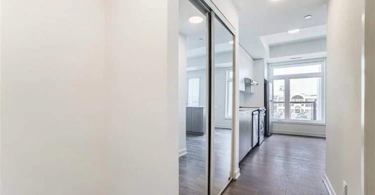 609-160 Canon Jackson Drive, Toronto, ON, M6M 0B7 - 9