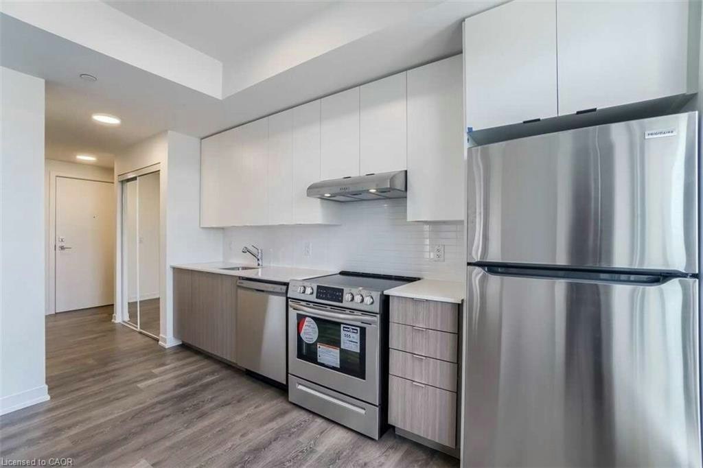 609-160 Canon Jackson Drive, Toronto, ON, M6M 0B7 - 10