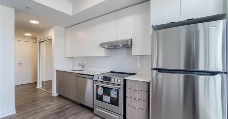609-160 Canon Jackson Drive, Toronto, ON, M6M 0B7 - 10