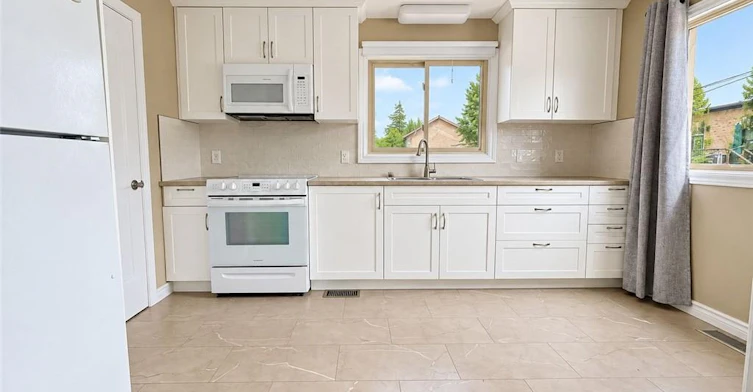 UPPER-16 Stanley Street, North Dumfries, ON, N0B 1E0 - 5