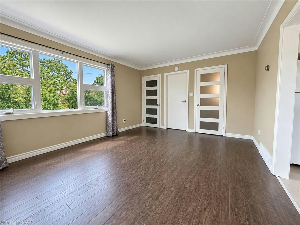 UPPER-16 Stanley Street, North Dumfries, ON, N0B 1E0 - 3