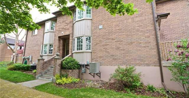 38-38 Elora Drive, Hamilton, ON, L9C 7L5
