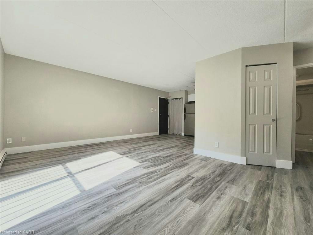 6-329 Northlake Drive, Waterloo, ON, N2V 1Z1 - 7