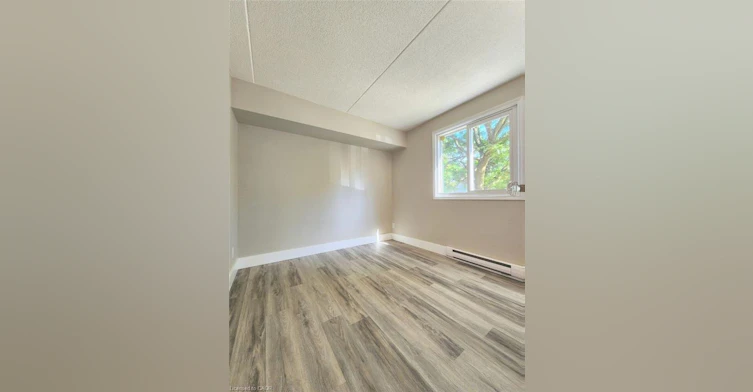 6-329 Northlake Drive, Waterloo, ON, N2V 1Z1 - 17