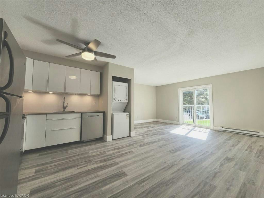 6-329 Northlake Drive, Waterloo, ON, N2V 1Z1 - 6