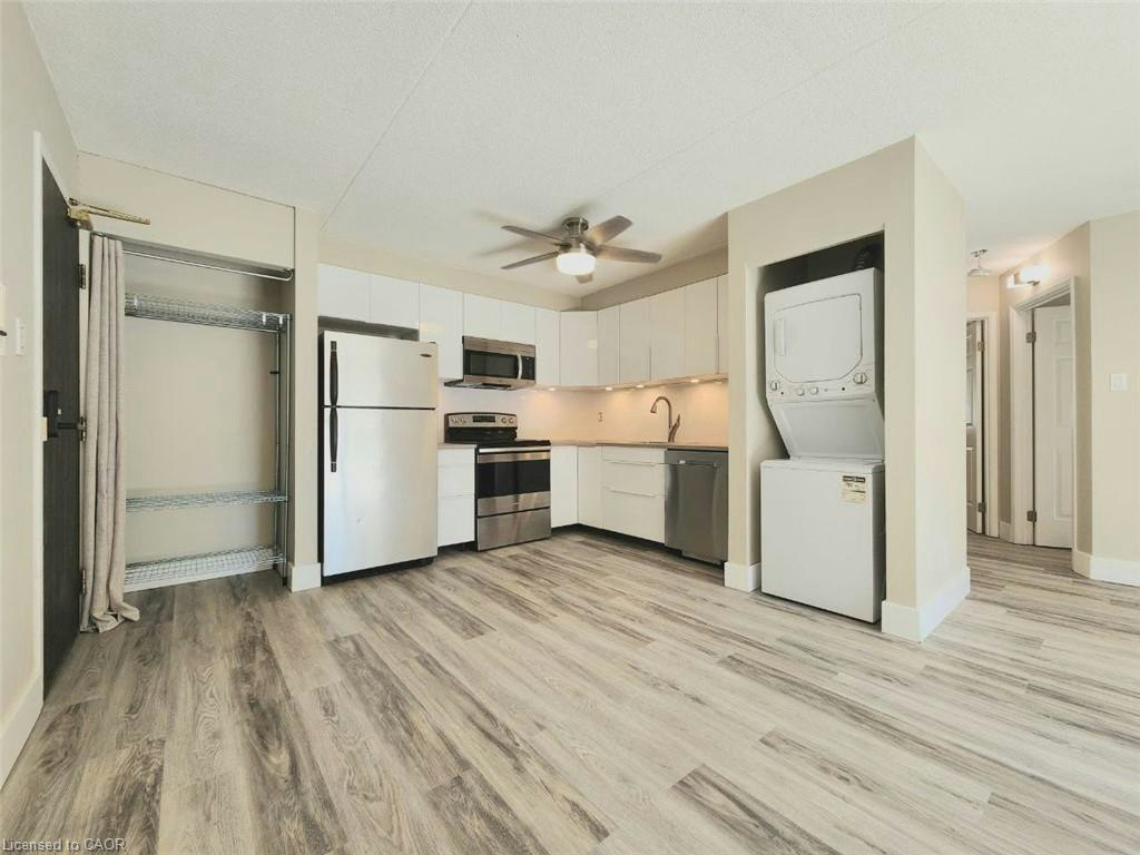 6-329 Northlake Drive, Waterloo, ON, N2V 1Z1 - 4