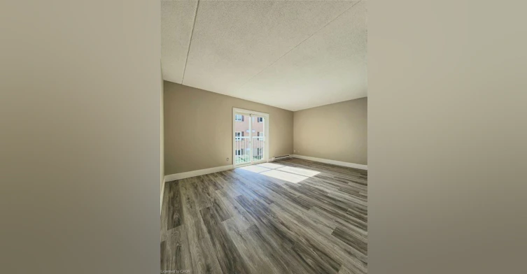 6-329 Northlake Drive, Waterloo, ON, N2V 1Z1 - 9