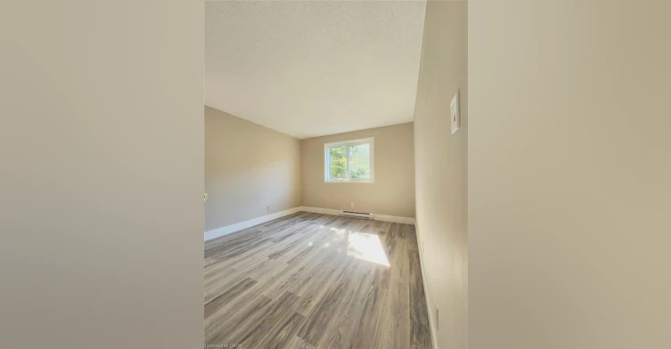 6-329 Northlake Drive, Waterloo, ON, N2V 1Z1 - 13
