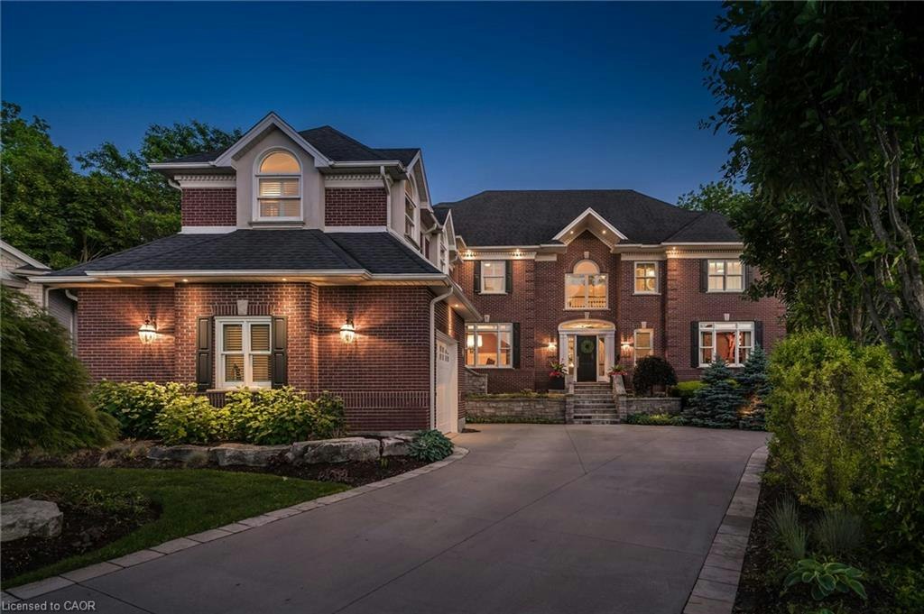 248 The Lion's Gate, Waterloo, ON, N2L 6M5