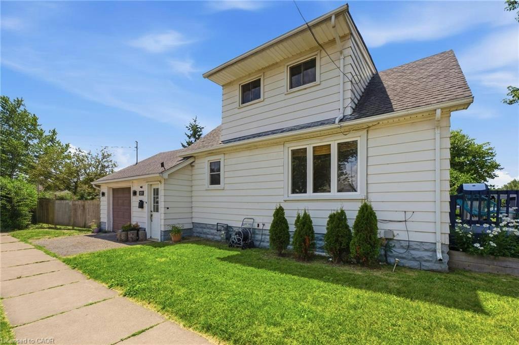 1217 Orchard Avenue, Fort Erie, ON, L2A 3C8 - 3