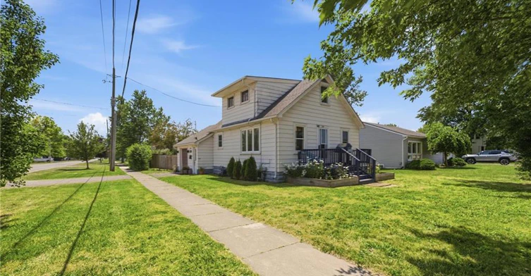 1217 Orchard Avenue, Fort Erie, ON, L2A 3C8 - 2