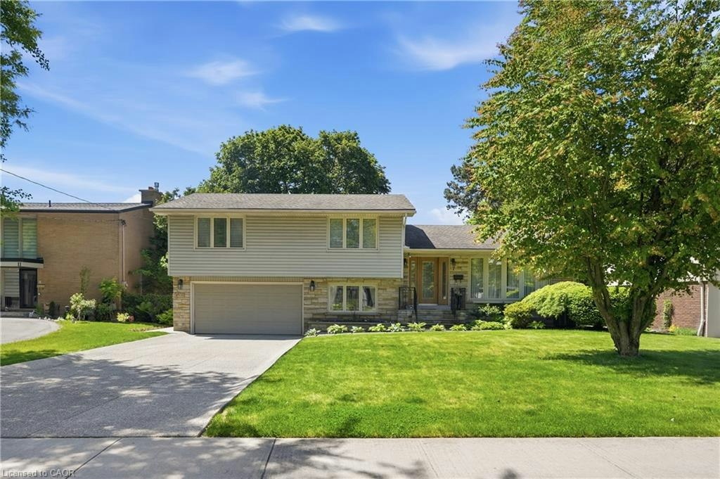 7 Braemar Place, Hamilton, ON, L9C 1C9