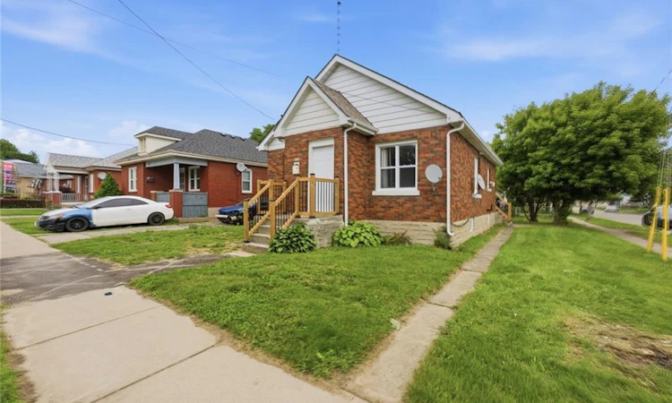 249 Clarence Street