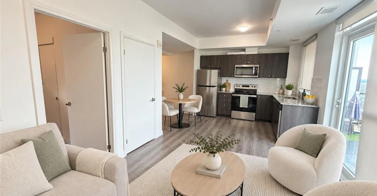 2011-108 Garment Street, Kitchener, ON, N2G 0E2