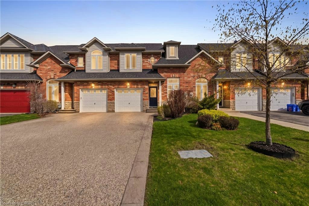 92 Benziger Lane, Hamilton, ON, L8E 6G5