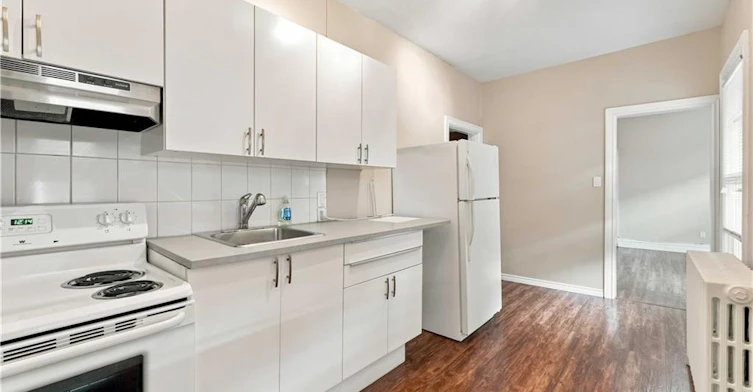 2-102 Herkimer Street, Hamilton, ON, L8P 2G7 - 14