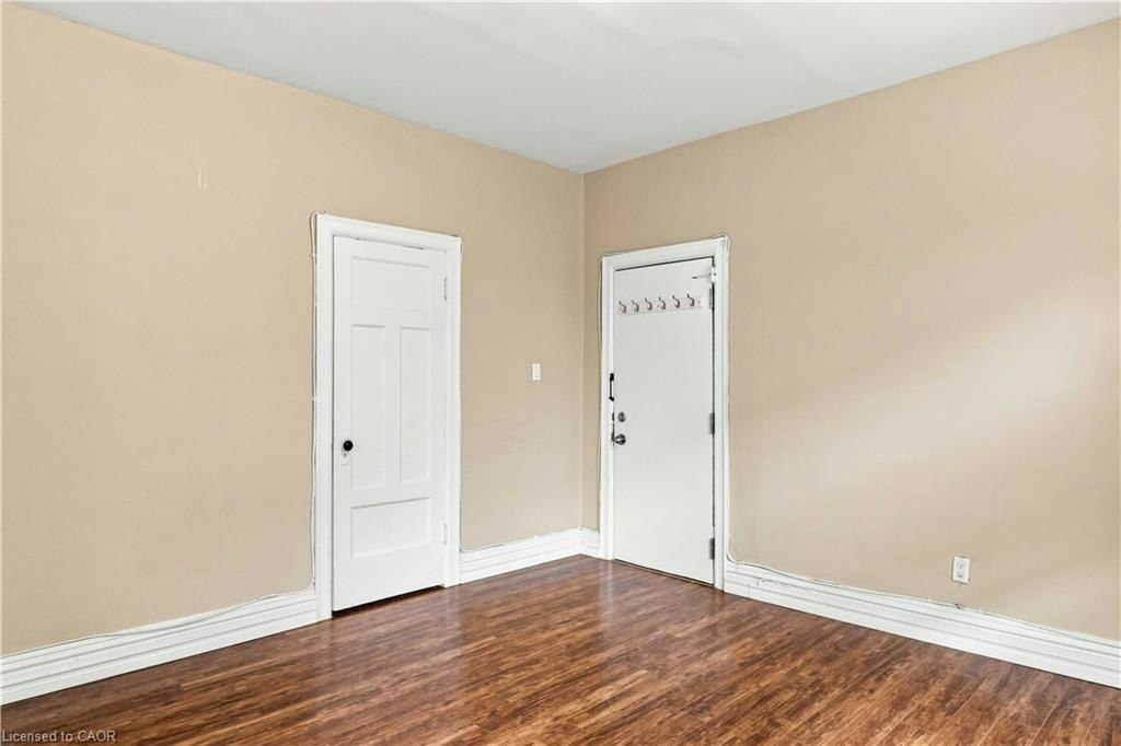 2-102 Herkimer Street, Hamilton, ON, L8P 2G7 - 8