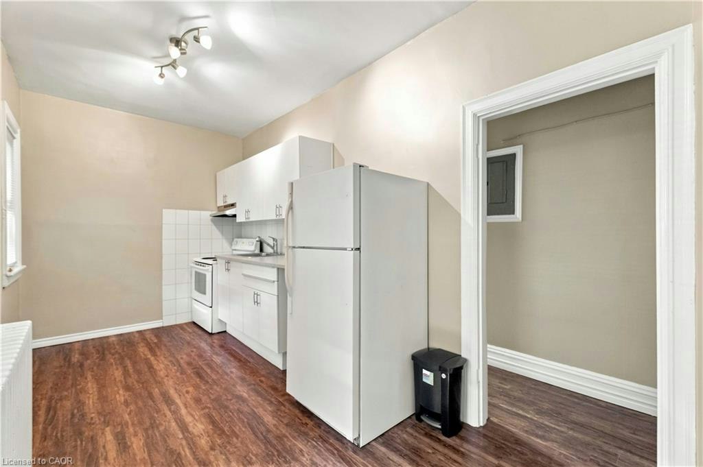 2-102 Herkimer Street, Hamilton, ON, L8P 2G7 - 12