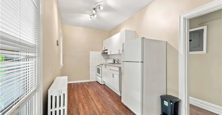 2-102 Herkimer Street, Hamilton, ON, L8P 2G7 - 11