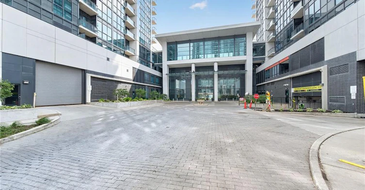 605-55 Eglinton Avenue W, Mississauga, ON, L5R 0E4 - 4