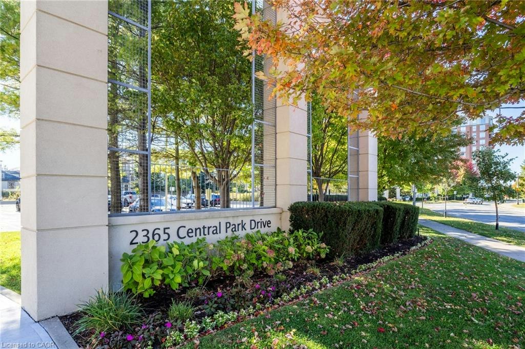 206-2365 Central Park Drive, Oakville, ON, L6H 0C7 3