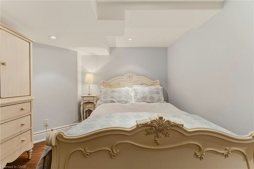 74 Oak Knoll Drive, Hamilton, ON, L8S 4C4 - 42
