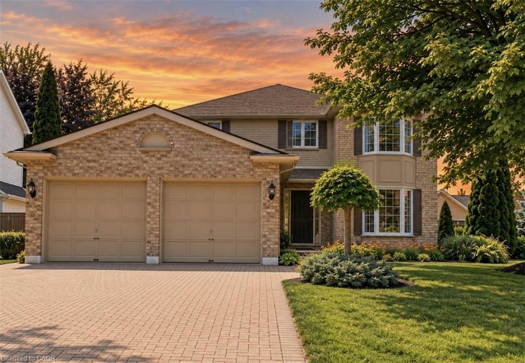 12 Harvest Oak Drive, Welland, ON, L3C 6Z1
