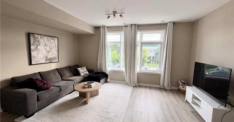 69 Esplanade Lane, Grimsby, ON, L3M 0H2 - 3