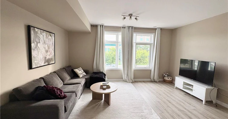 69 Esplanade Lane, Grimsby, ON, L3M 0H2 - 4