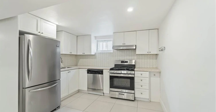 LOWER-65 Almond Street, Welland, ON, L3B 3P6 - 6