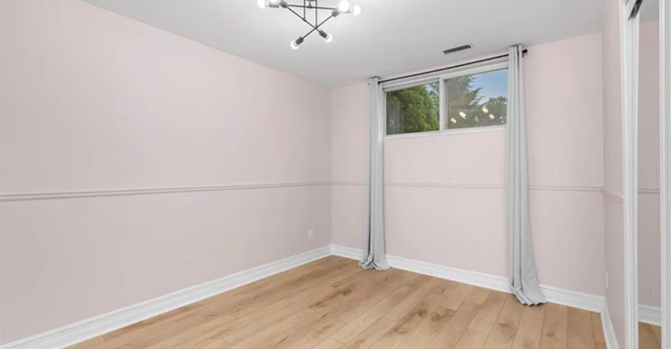 Lower-39 San Francisco Avenue, Hamilton, ON, L9C 5N8