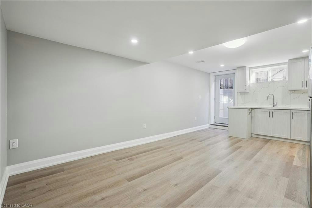 LOWER-2141 Cleaver Avenue, Burlington, ON, L7M 3R1 - 13