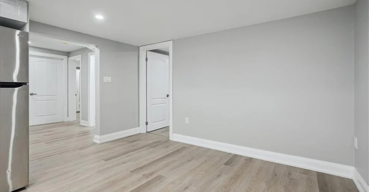 LOWER-2141 Cleaver Avenue, Burlington, ON, L7M 3R1 - 12