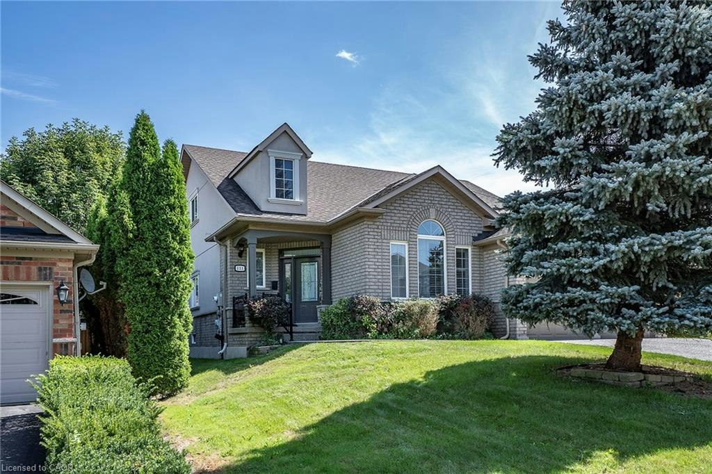 151 Moore Crescent, Hamilton, ON, L9G 4Z9