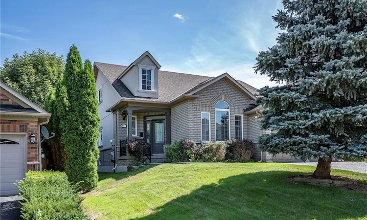 151 Moore Crescent