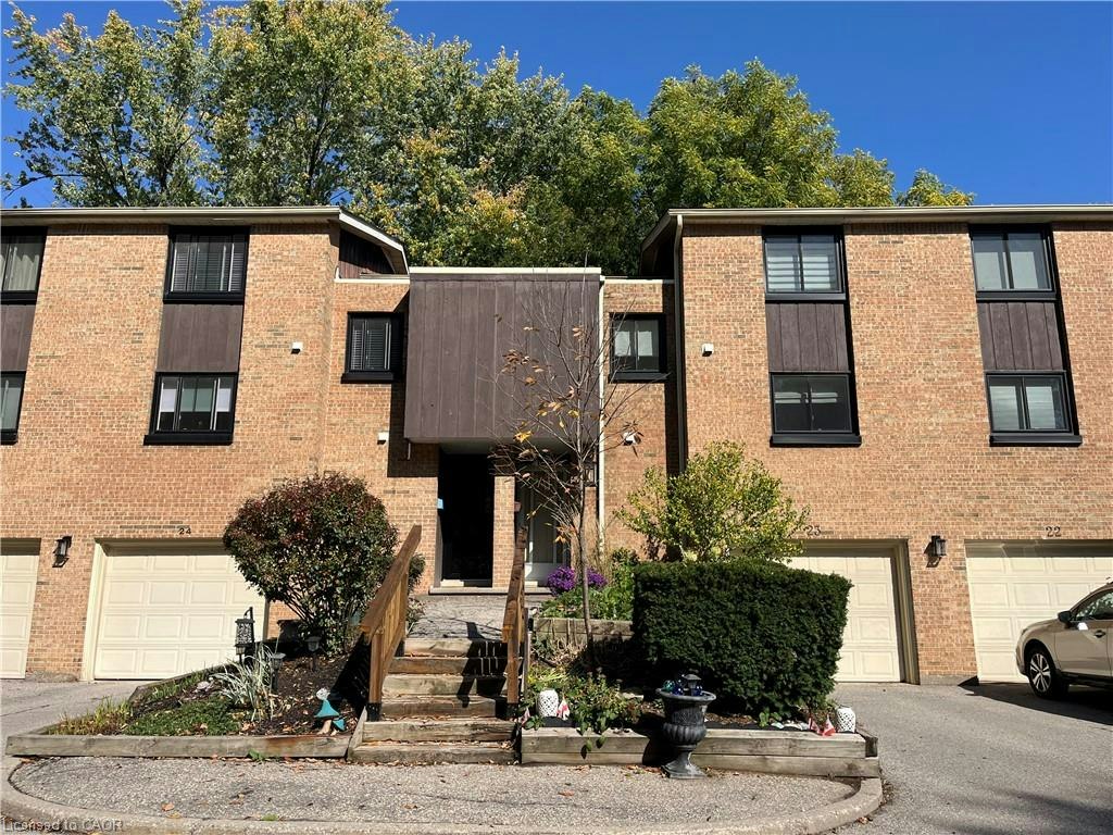 23-220 Salisbury Avenue, Cambridge, ON, N1S 1K5
