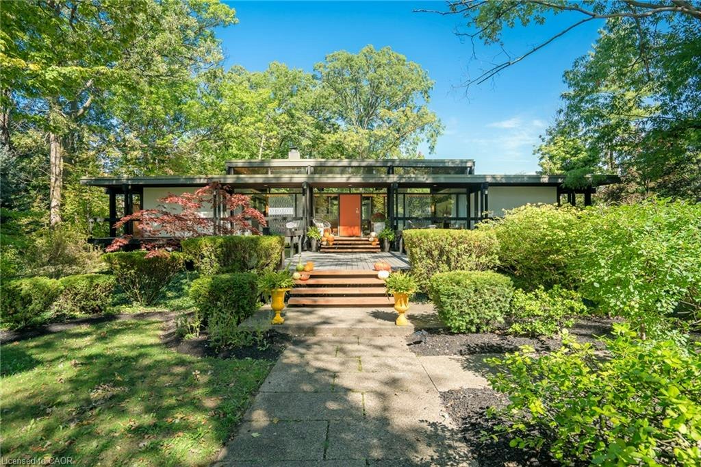 15 Wood Dale Drive, St. Catharines, ON, L2T 1Y9