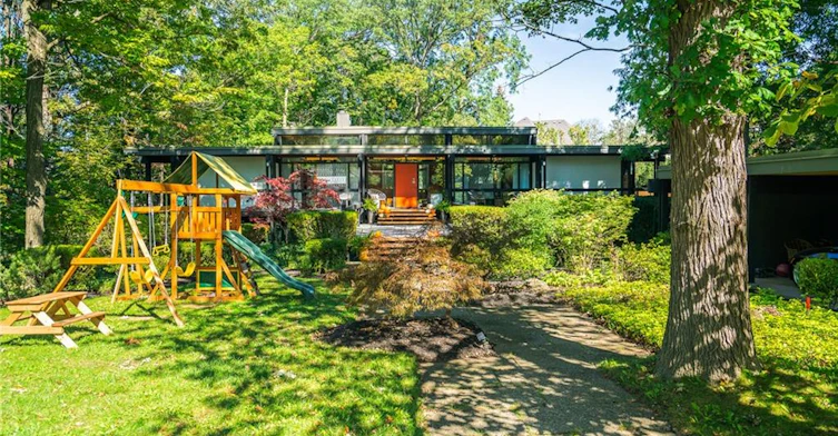 15 Wood Dale Drive, St. Catharines, ON, L2T 1Y9 - 3