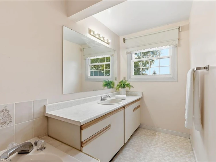 158 Rushdale Drive, Hamilton, ON, L8W 2Z3 - 33