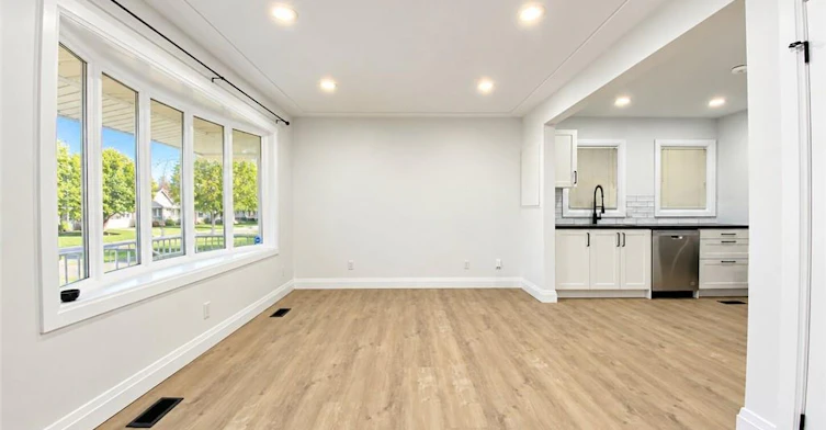 Upper-24 Sandalwood Avenue, Hamilton, ON, L8T 2E3 - 6