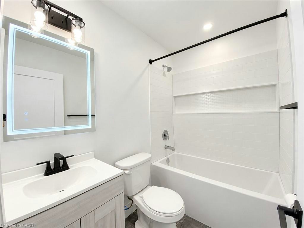 Upper-24 Sandalwood Avenue, Hamilton, ON, L8T 2E3 - 10