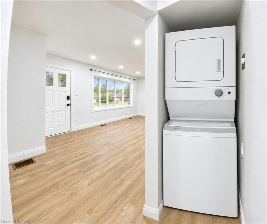 Upper-24 Sandalwood Avenue, Hamilton, ON, L8T 2E3 - 5
