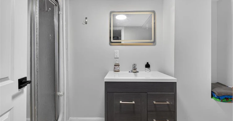 LOWER-31 Marion Place, Hamilton, ON, L8G 1R6 - 18