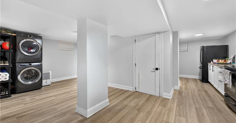 LOWER-31 Marion Place, Hamilton, ON, L8G 1R6 - 11