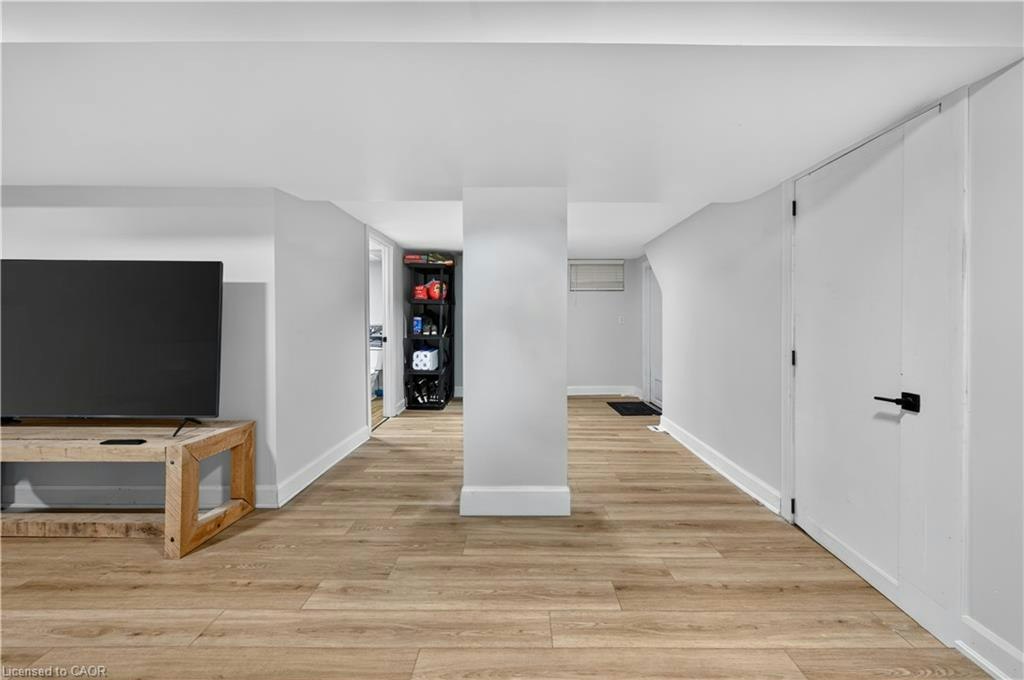 LOWER-31 Marion Place, Hamilton, ON, L8G 1R6 - 8